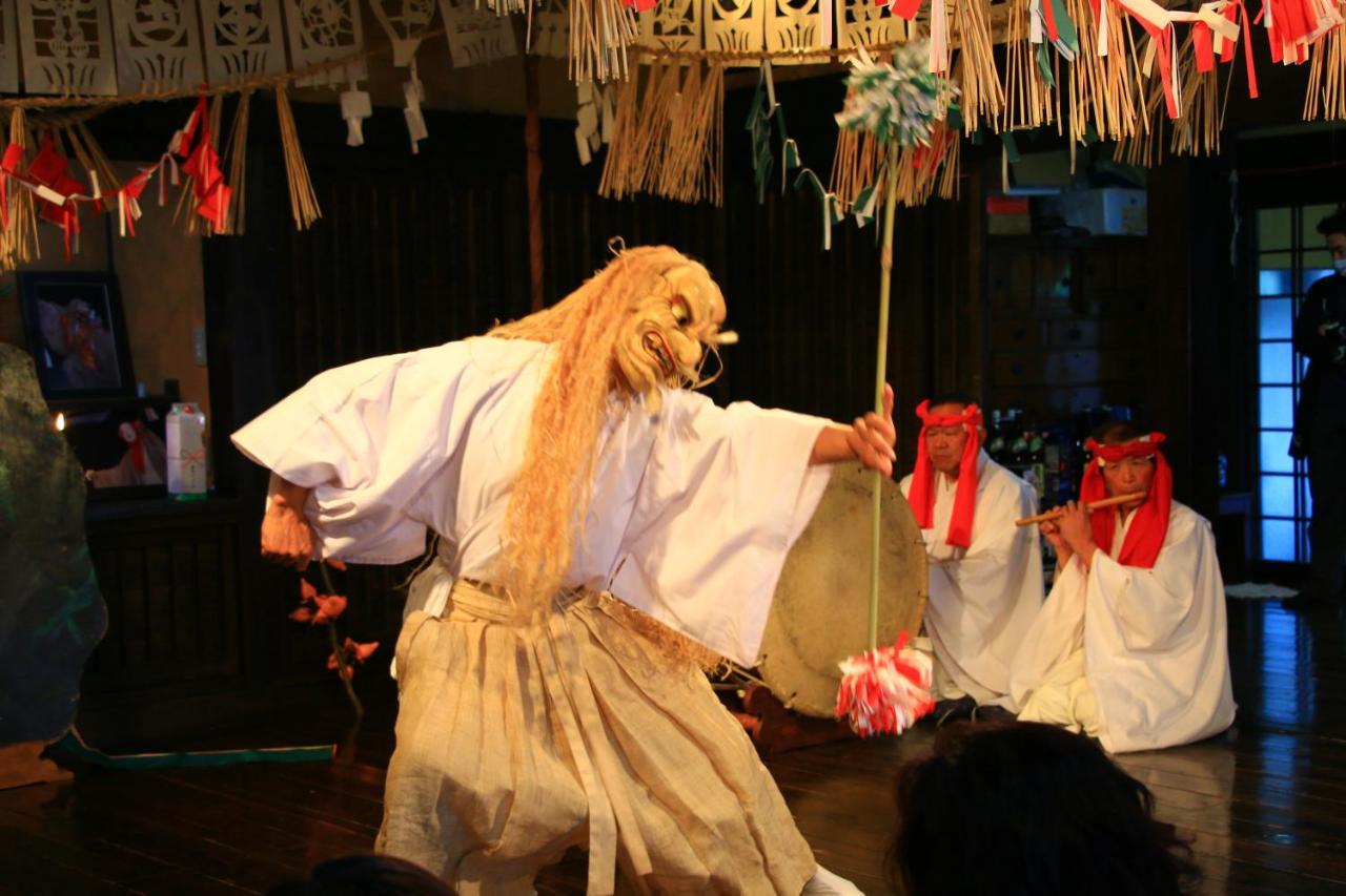 Kagura No Yakata Hotel Takachiho Buitenkant foto